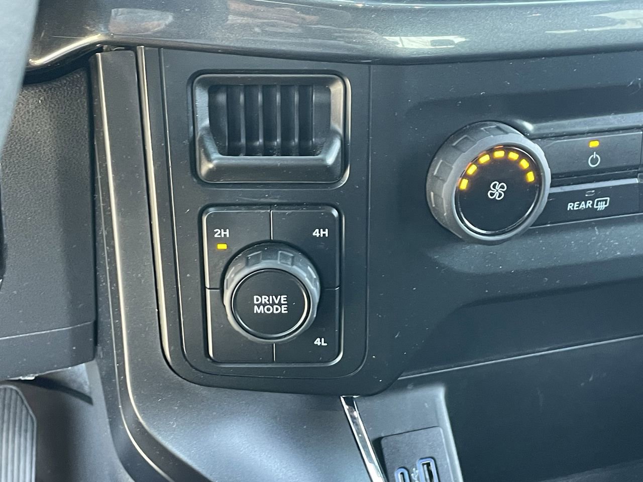 Certified 2022 Ford F150 XL w/ STX Appearance Package AWD/4WD image 30