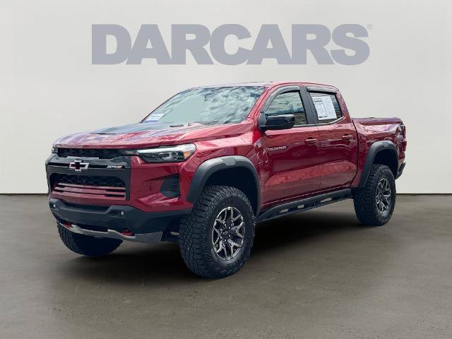 Used 2025 Chevrolet Colorado ZR2 w/ Technology Package AWD/4WD image 3