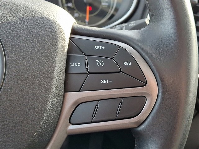 Used 2019 Jeep Cherokee Limited w/ Trailer Tow Group image 22