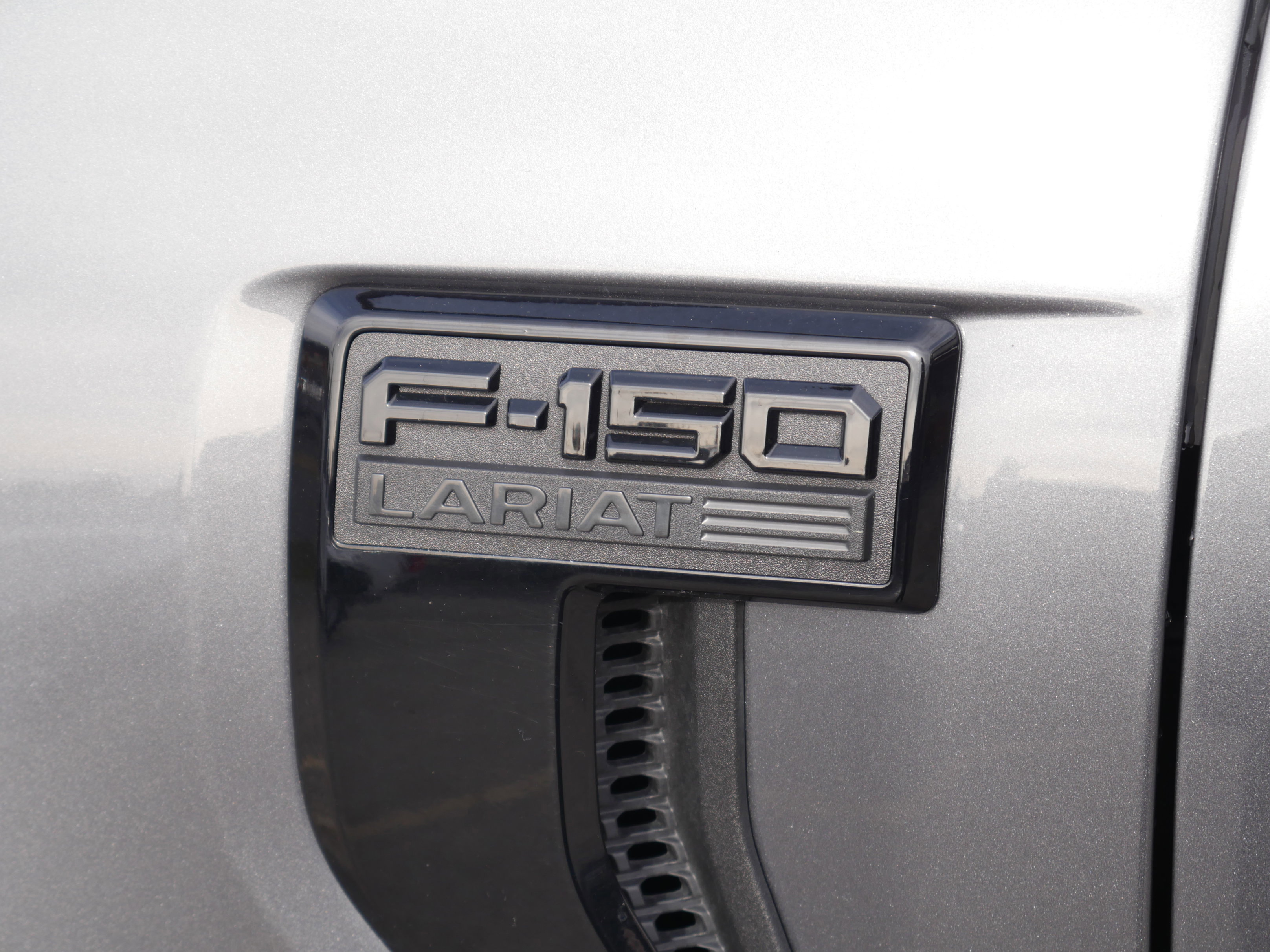 Certified 2023 Ford F150 Lariat w/ Equipment Group 502A High image 25