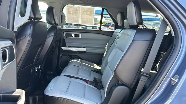 Certified 2021 Ford Explorer XLT w/ Equipment Group 202A AWD/4WD image 15