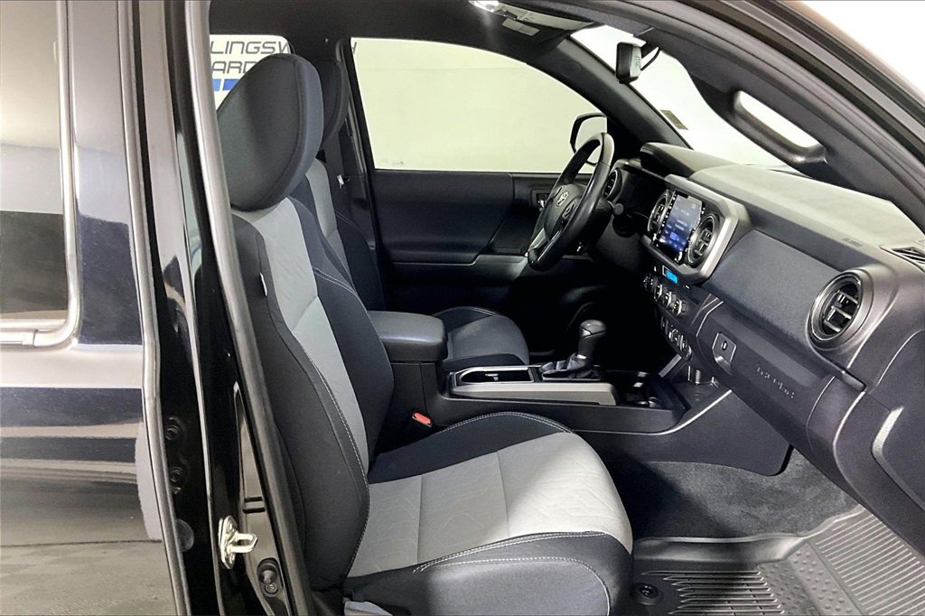 Used 2021 Toyota Tacoma TRD Sport image 6