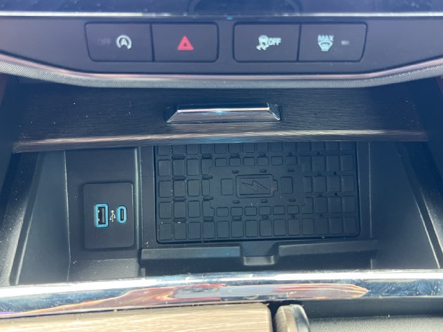 Certified 2024 Ford Expedition Limited RWD image 22