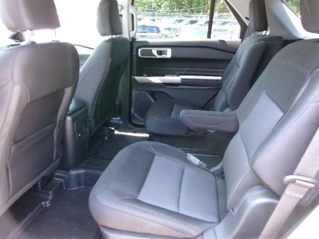 Certified 2023 Ford Explorer XLT AWD/4WD image 9