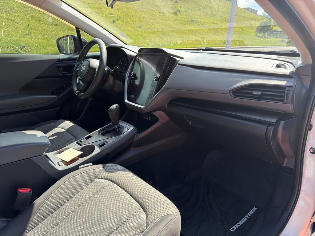 Used 2024 Subaru Crosstrek 2.0i Premium AWD/4WD image 32