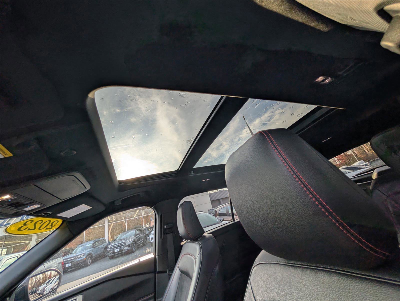 Certified 2023 Ford Explorer ST-Line w/ Class IV Trailer Tow Package image 22