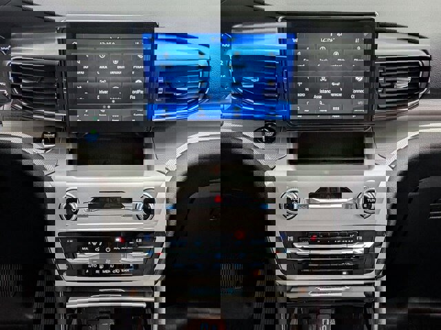 Certified 2021 Ford Explorer XLT w/ Equipment Group 202A image 32