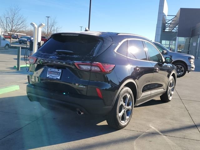 Certified 2025 Ford Escape ST-Line Elite w/ Tech Pack #2 image 3