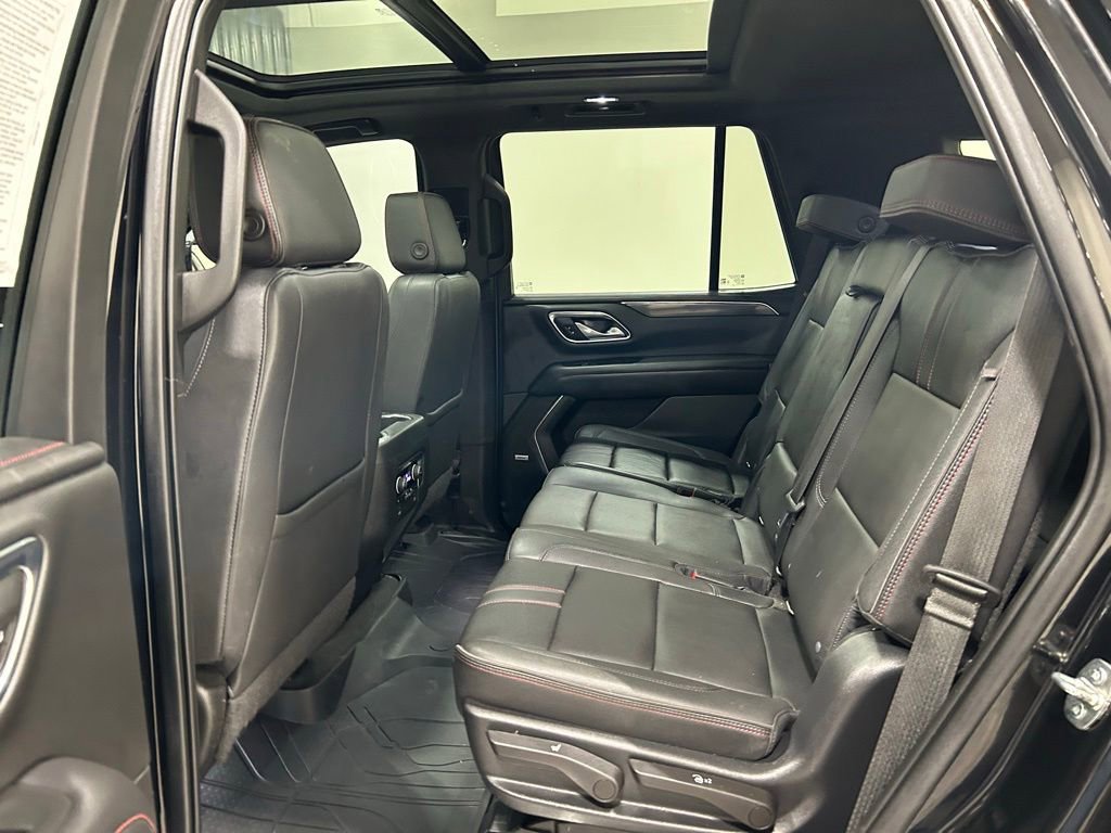 Used 2022 Chevrolet Tahoe RST w/ Luxury Package AWD/4WD image 29