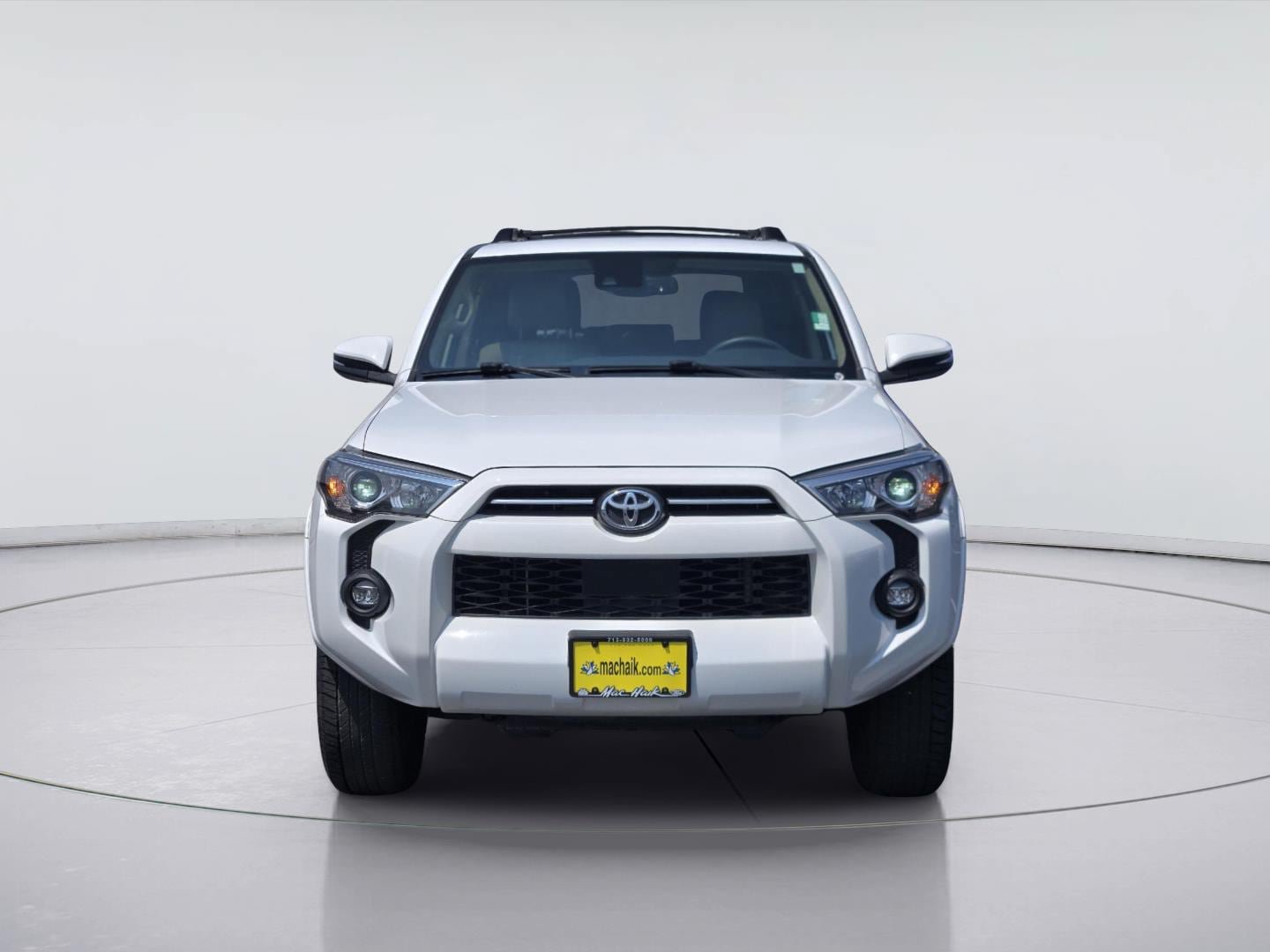 Used 2022 Toyota 4Runner SR5 Premium w/ Moonroof Package AWD/4WD image 2