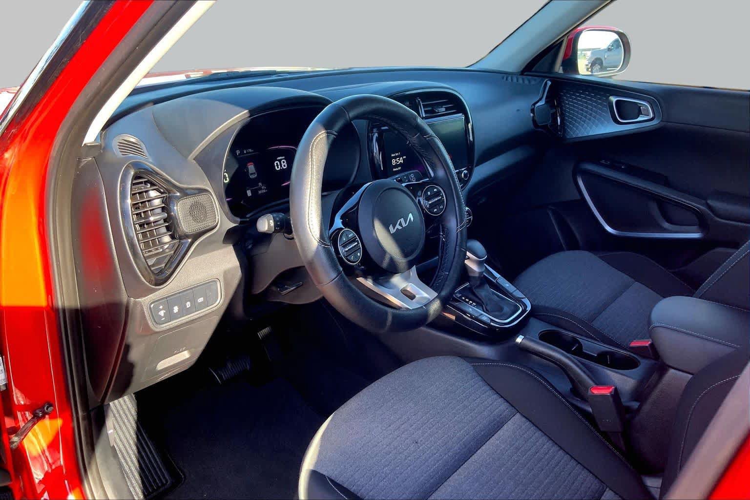 Used 2024 Kia Soul EX FWD image 18