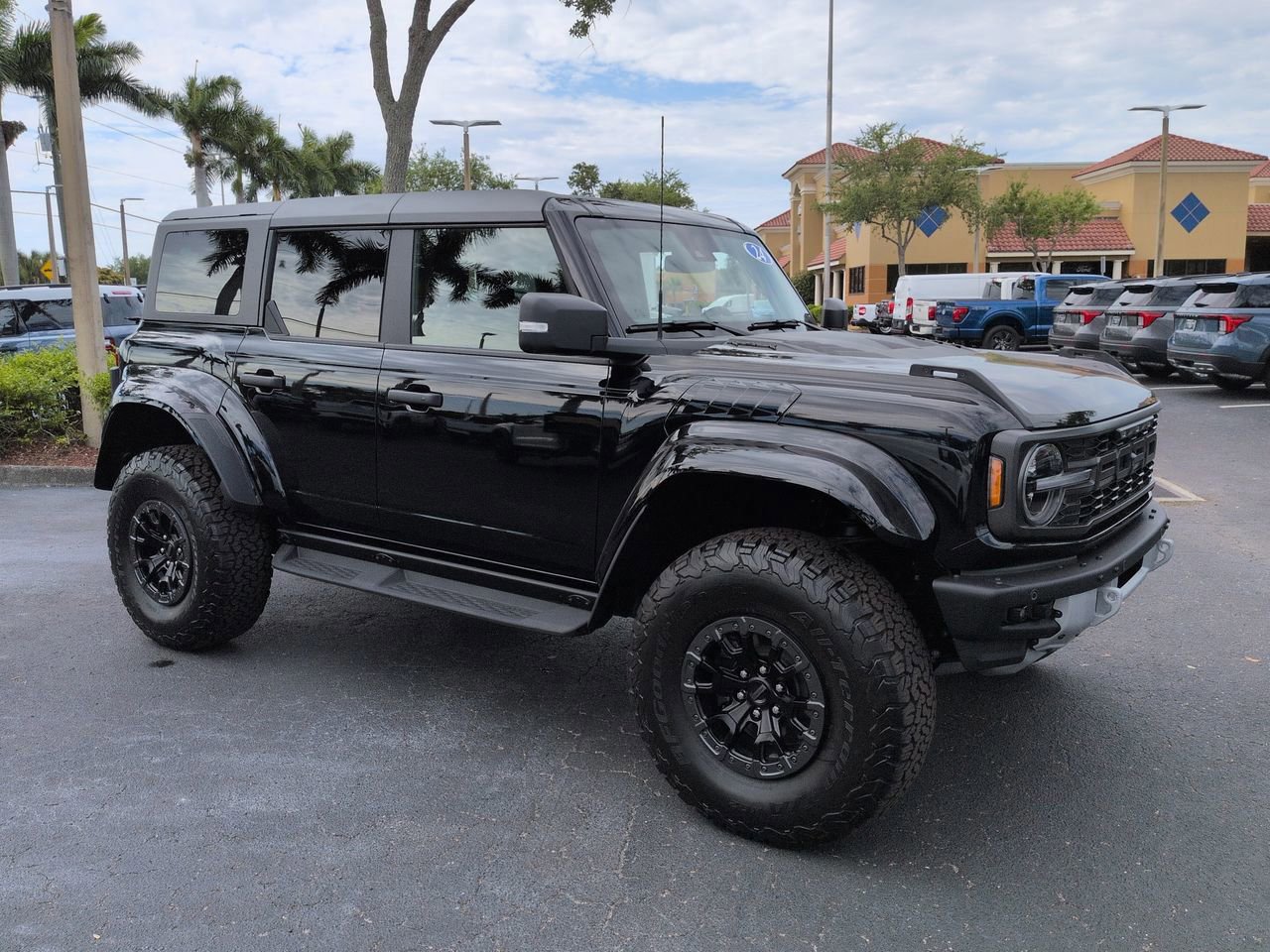 Certified 2024 Ford Bronco Raptor AWD/4WD image 8