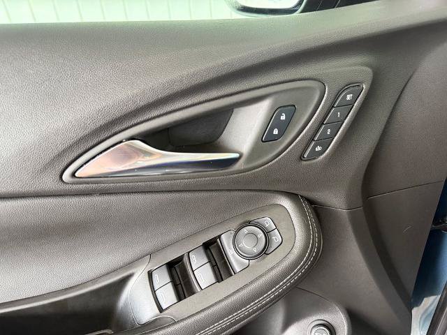 Used 2024 Buick Encore GX Avenir w/ Avenir Convenience Package AWD/4WD image 17
