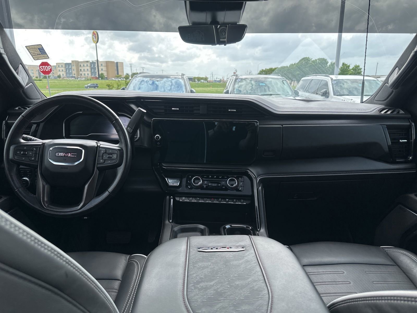 Used 2024 GMC Sierra 2500 AT4X w/ AT4X AEV Edition image 16