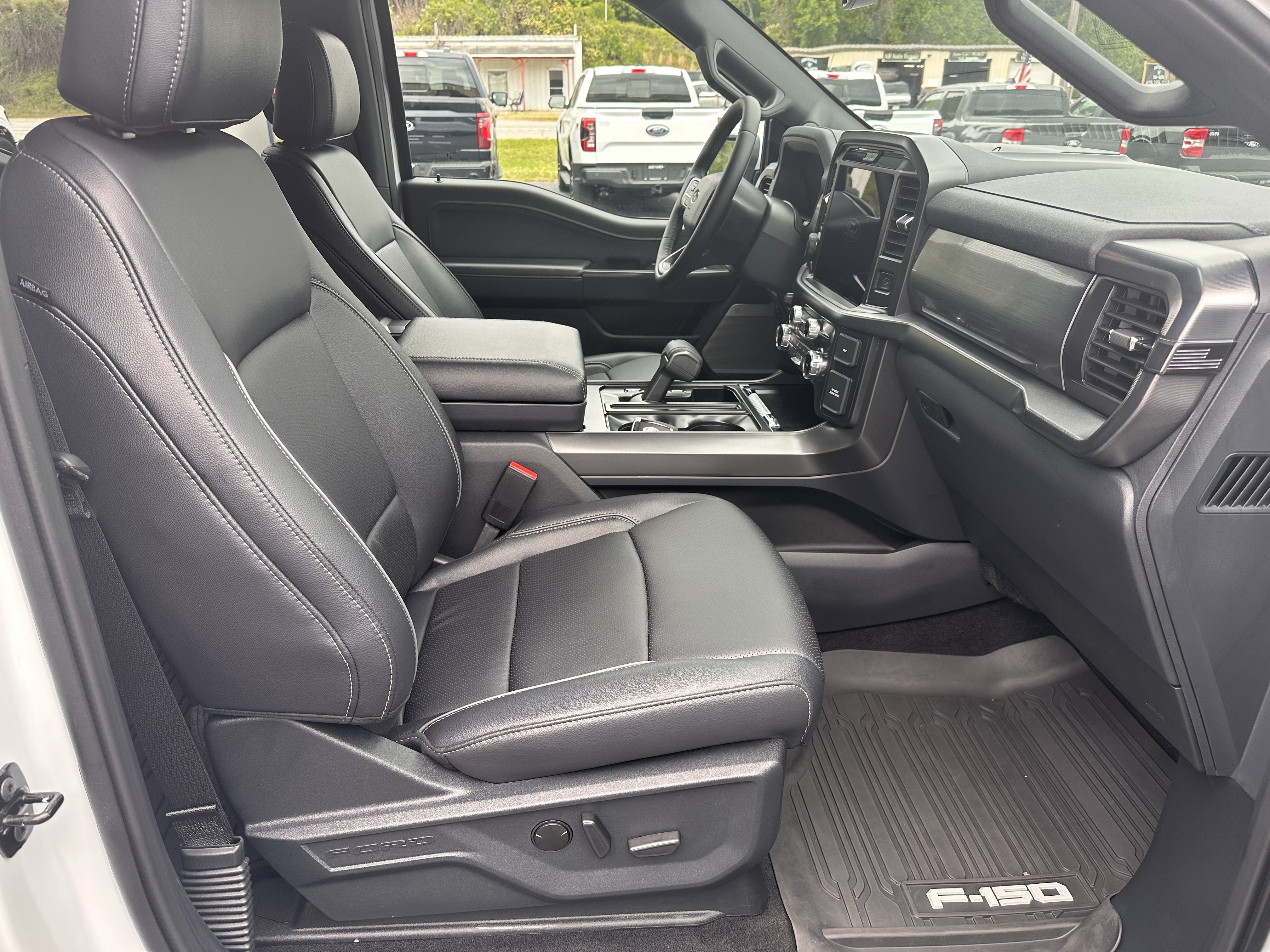 Certified 2025 Ford F150 Lariat w/ Equipment Group 501A Mid AWD/4WD image 15