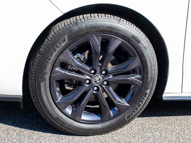 Used 2022 Toyota Sienna XSE w/ XSE Plus Package image 5