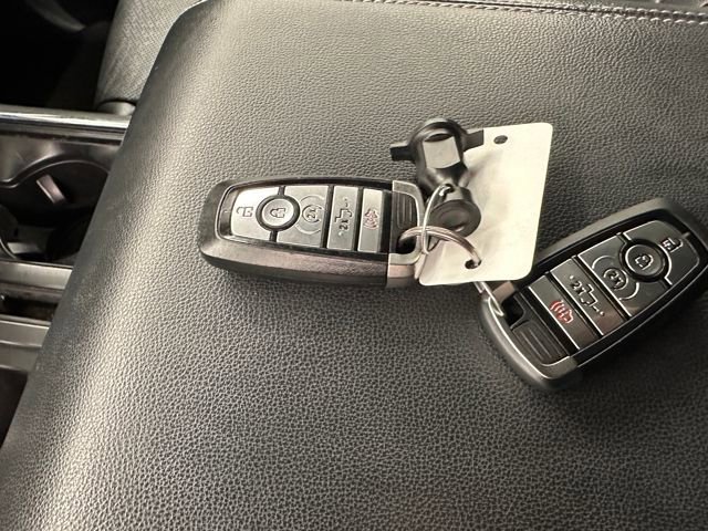 Certified 2022 Ford F150 Lariat w/ Equipment Group 502A High image 18