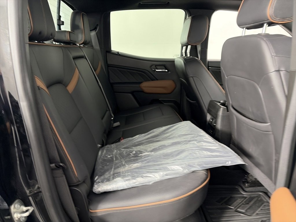 Used 2024 GMC Canyon AT4 w/ AT4 Premium Package image 29