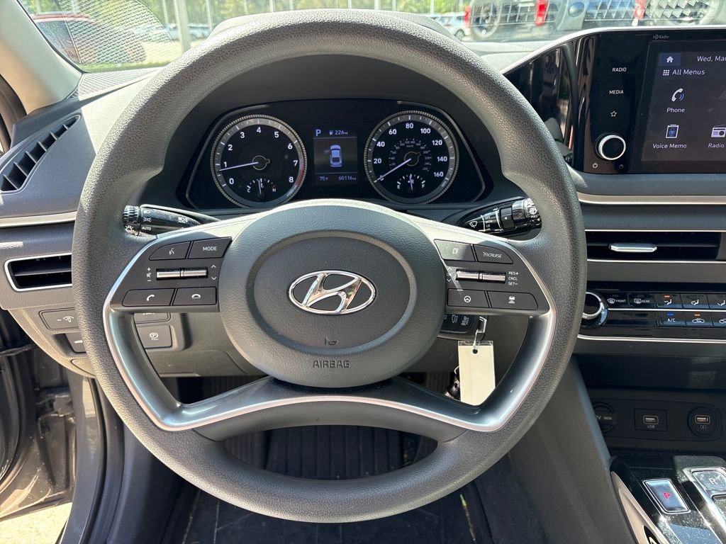 Used 2023 Hyundai Sonata SE w/ Cargo Package image 13