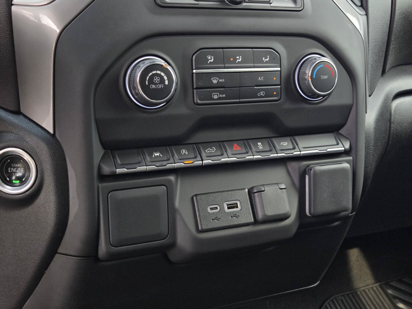 Used 2025 Chevrolet Silverado 1500 Custom RWD image 27