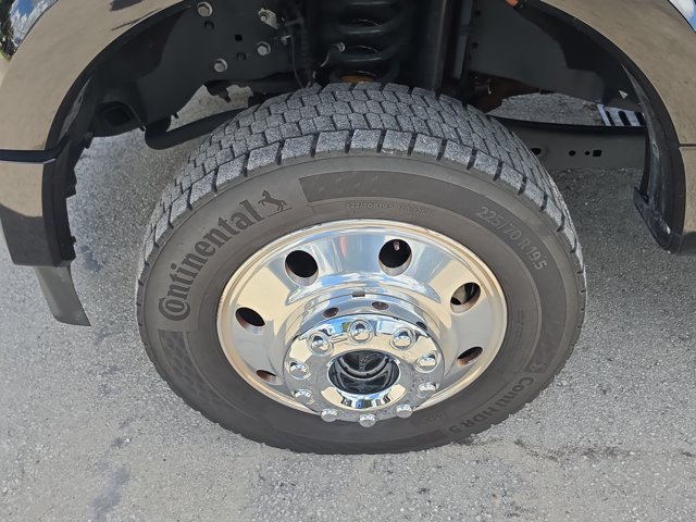 Certified 2025 Ford F450 Lariat AWD/4WD image 9