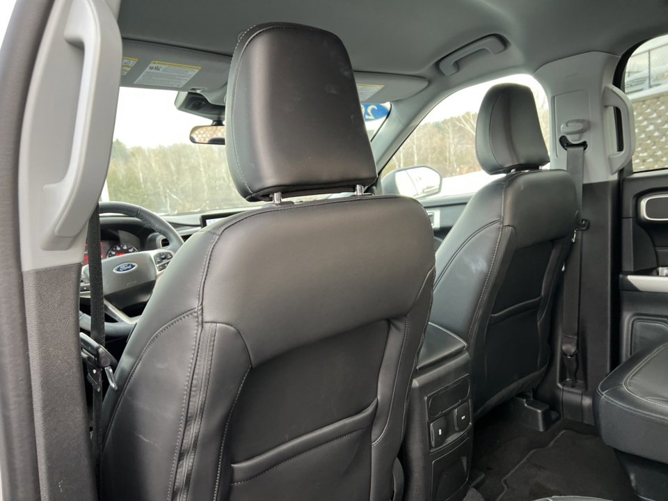 Certified 2023 Ford Explorer XLT w/ Equipment Group 202A image 35