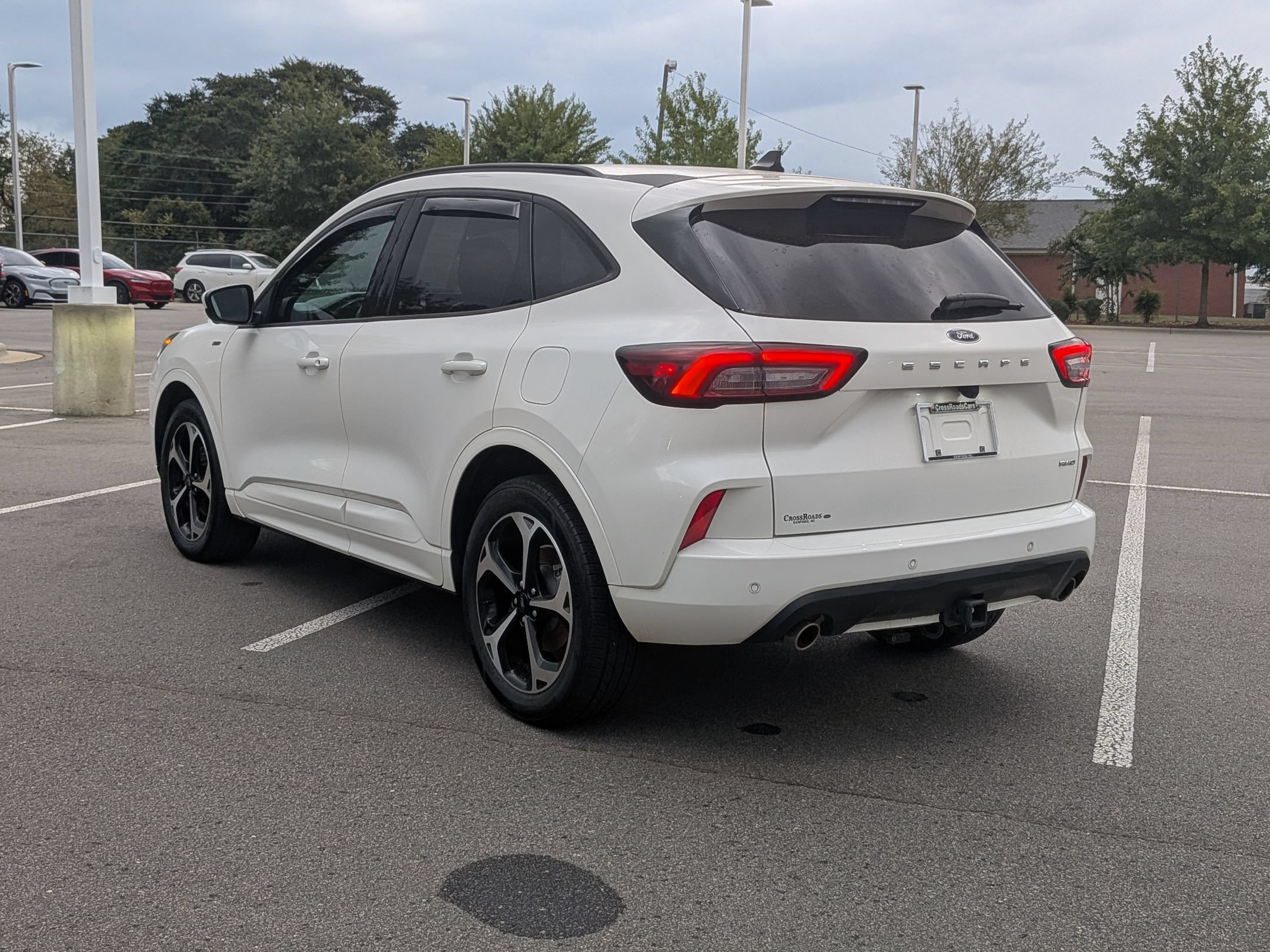Certified 2023 Ford Escape ST-Line Select w/ Tech Pack #2 AWD/4WD image 6