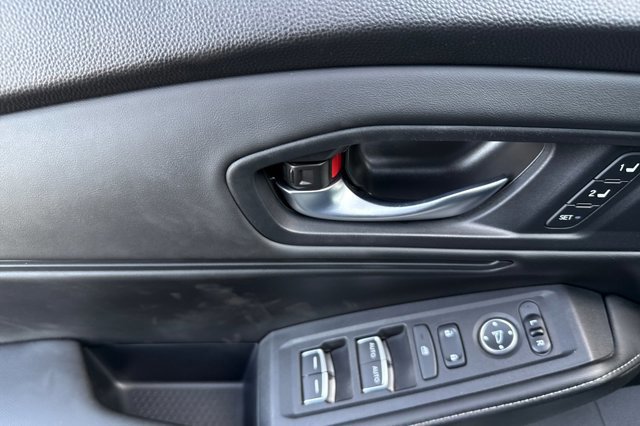 Used 2025 Honda Accord Sport image 10
