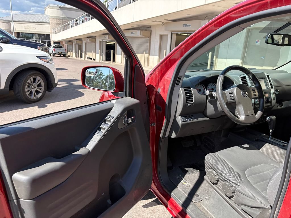 Used 2018 Nissan Frontier PRO-4X AWD/4WD image 17