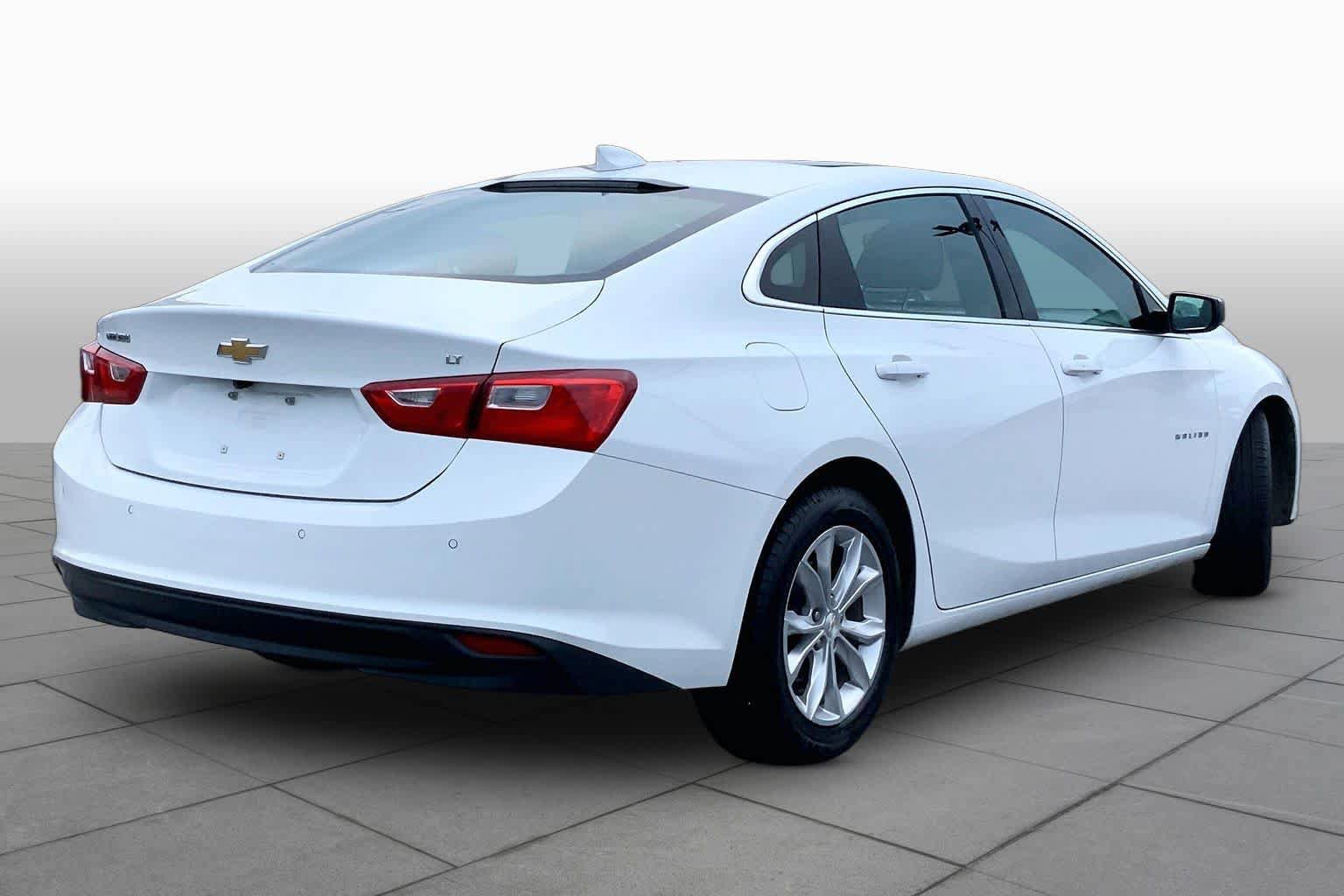 Used 2024 Chevrolet Malibu LT FWD image 13
