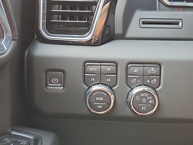Used 2023 GMC Sierra 1500 Denali AWD/4WD image 28