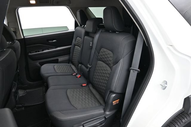 Used 2022 Nissan Pathfinder SV FWD image 26