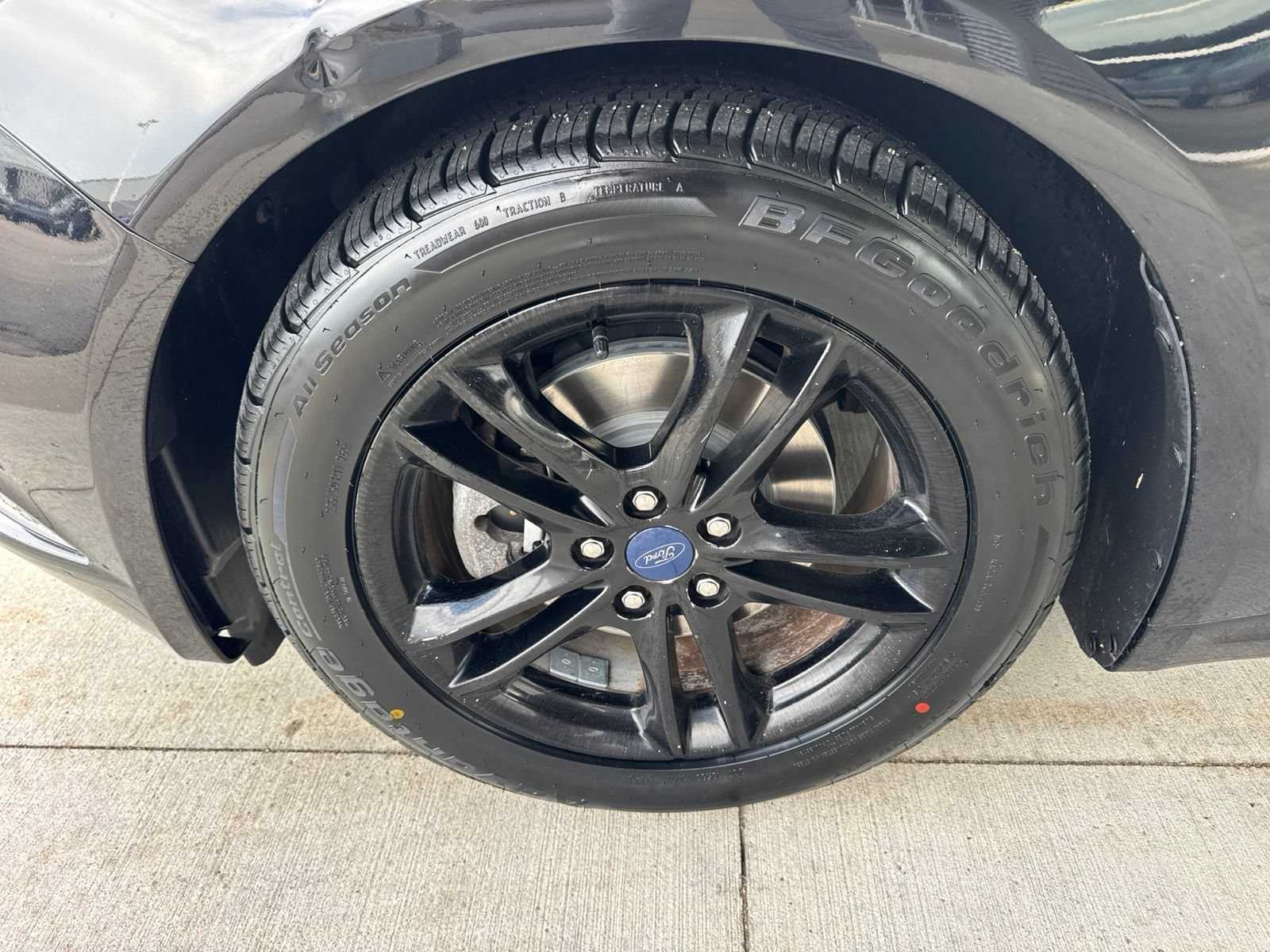 Certified 2018 Ford Fusion SE w/ Fusion SE Technology Package FWD image 17