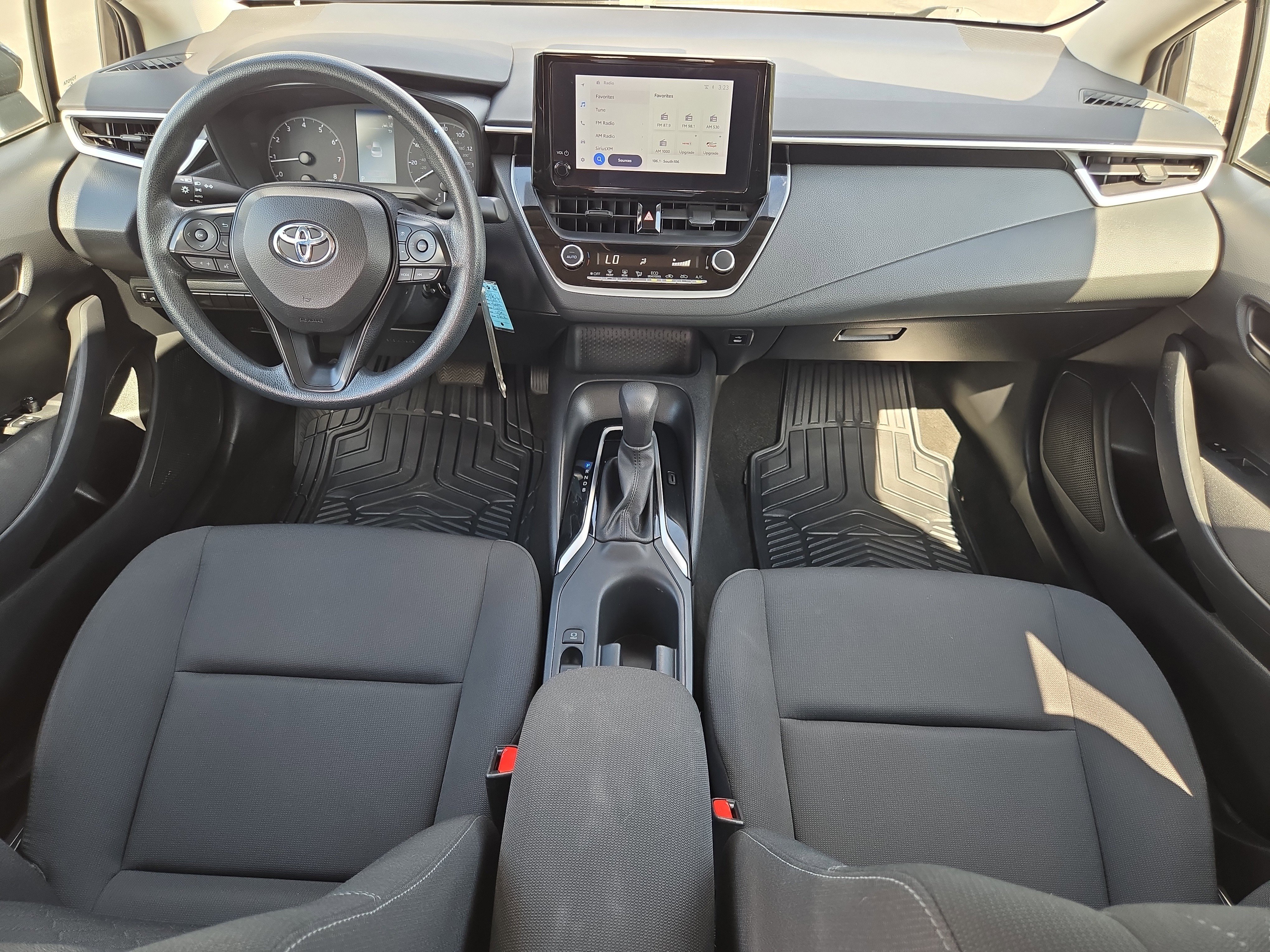 Used 2023 Toyota Corolla LE FWD image 15