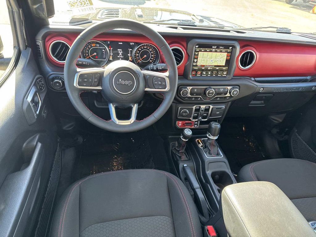 Used 2023 Jeep Wrangler Rubicon image 11