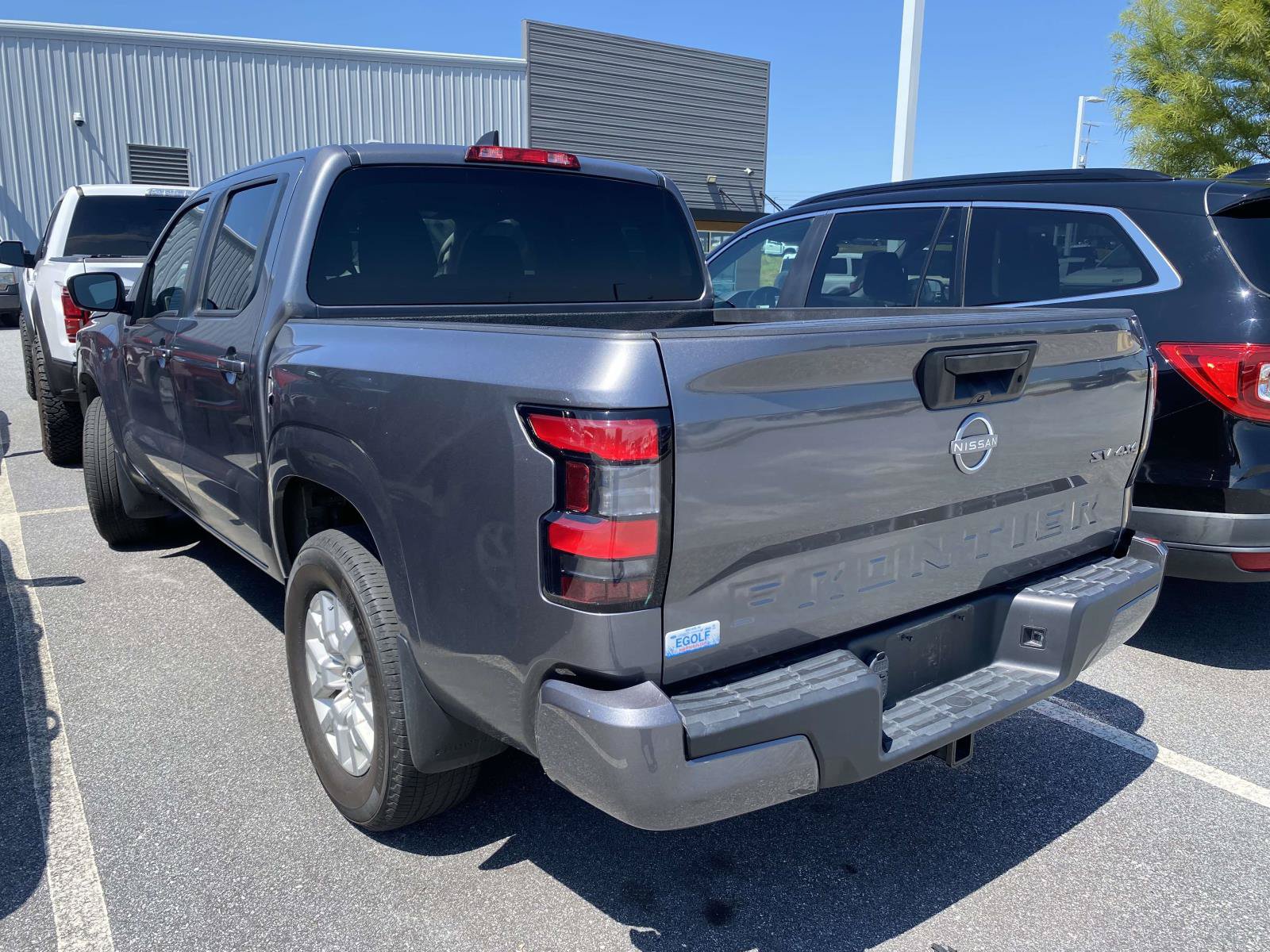 Used 2023 Nissan Frontier SV w/ Tow Package AWD/4WD image 5