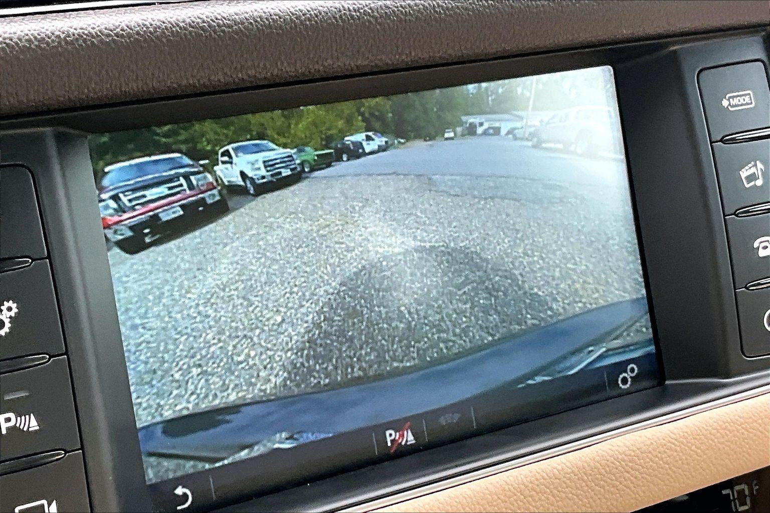 Used 2017 Jaguar XF Premium AWD/4WD image 25