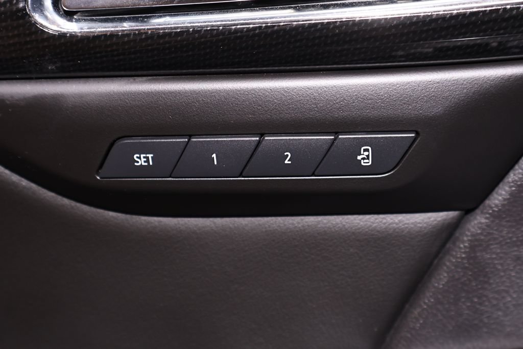 Used 2021 Buick Envision Essence FWD image 12