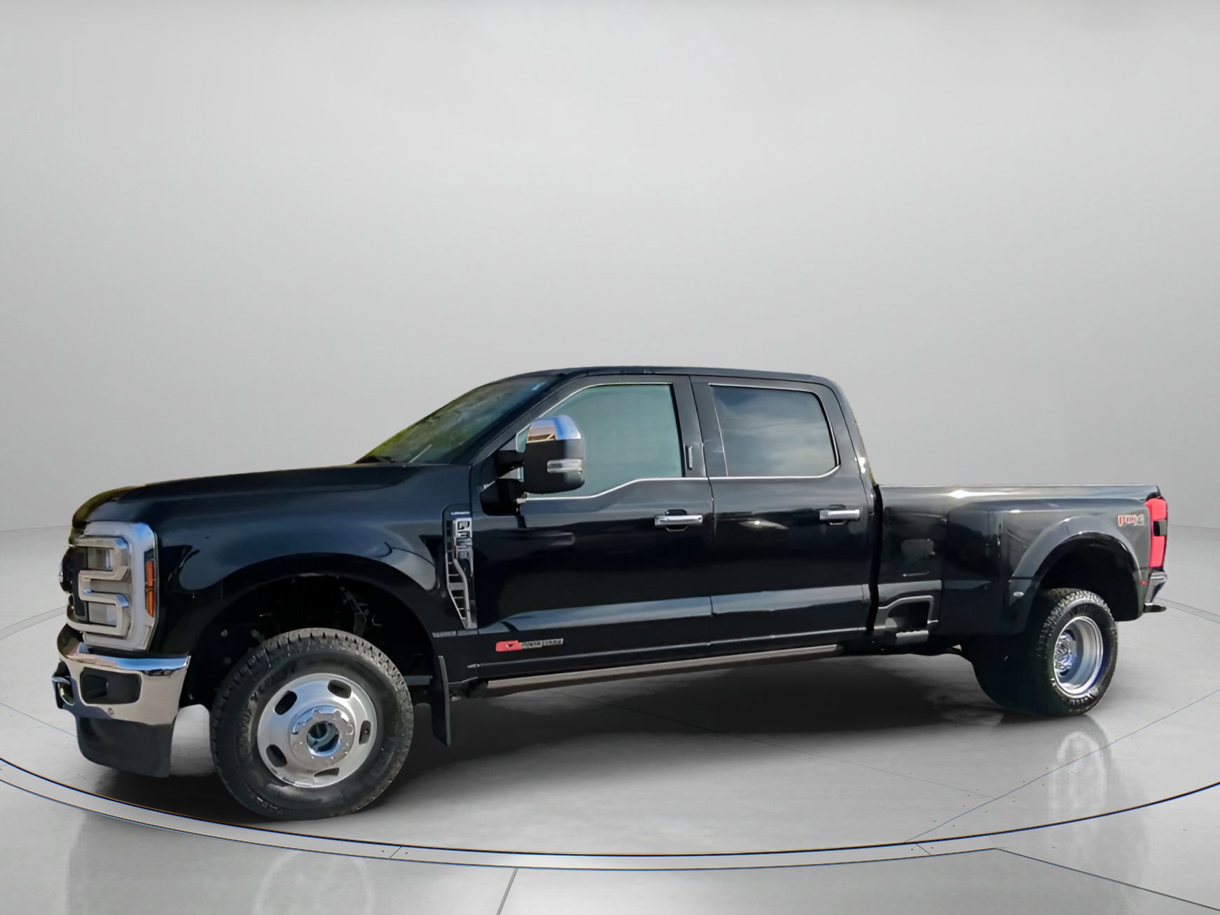 Certified 2024 Ford F350 Lariat w/ Lariat Ultimate Package image 6
