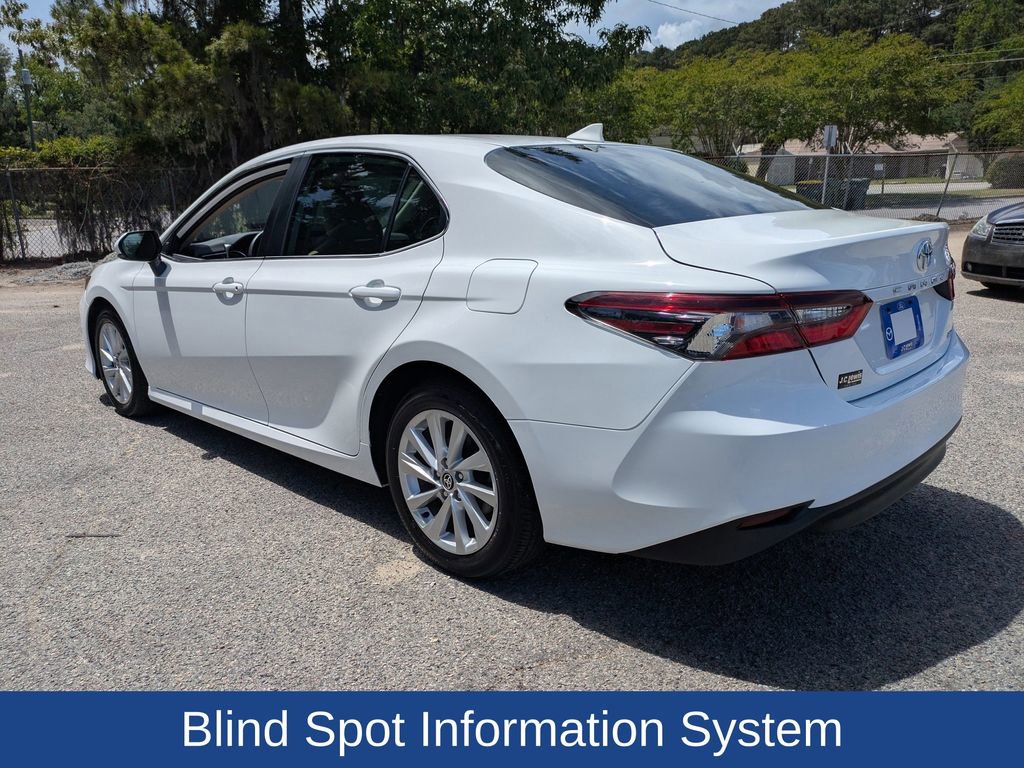 Used 2024 Toyota Camry LE w/ Convenience Package FWD image 6