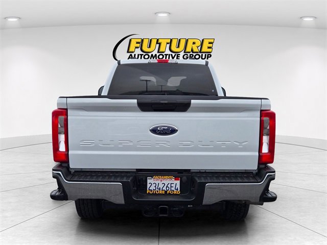 Certified 2023 Ford F350 XLT image 4