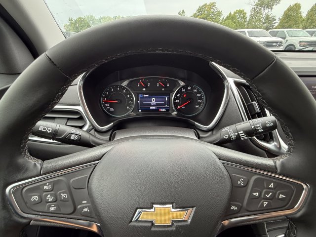 Used 2024 Chevrolet Equinox LT w/ LPO, Floor Liner Package FWD image 18