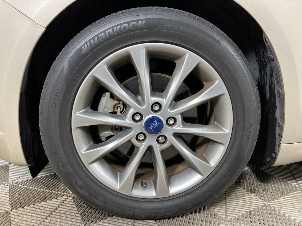 Certified 2017 Ford Fusion SE w/ Fusion SE Technology Package image 14