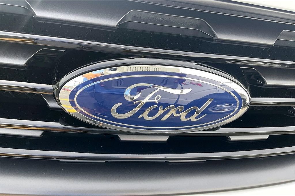 Certified 2023 Ford Edge SEL w/ Sport Appearance Package AWD/4WD image 33