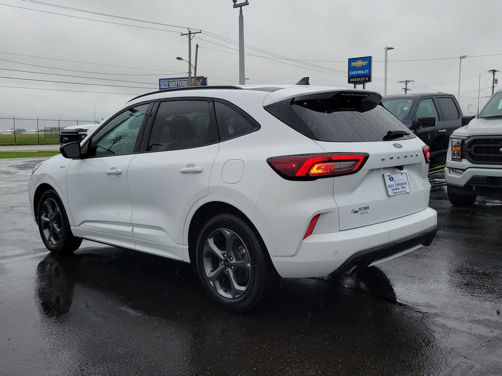 Certified 2023 Ford Escape ST-Line w/ Tech Pack #1 FWD image 6