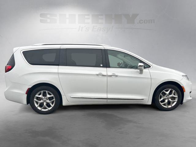 Used 2020 Chrysler Pacifica Limited image 9