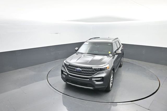 Certified 2020 Ford Explorer XLT w/ Equipment Group 202A AWD/4WD image 26