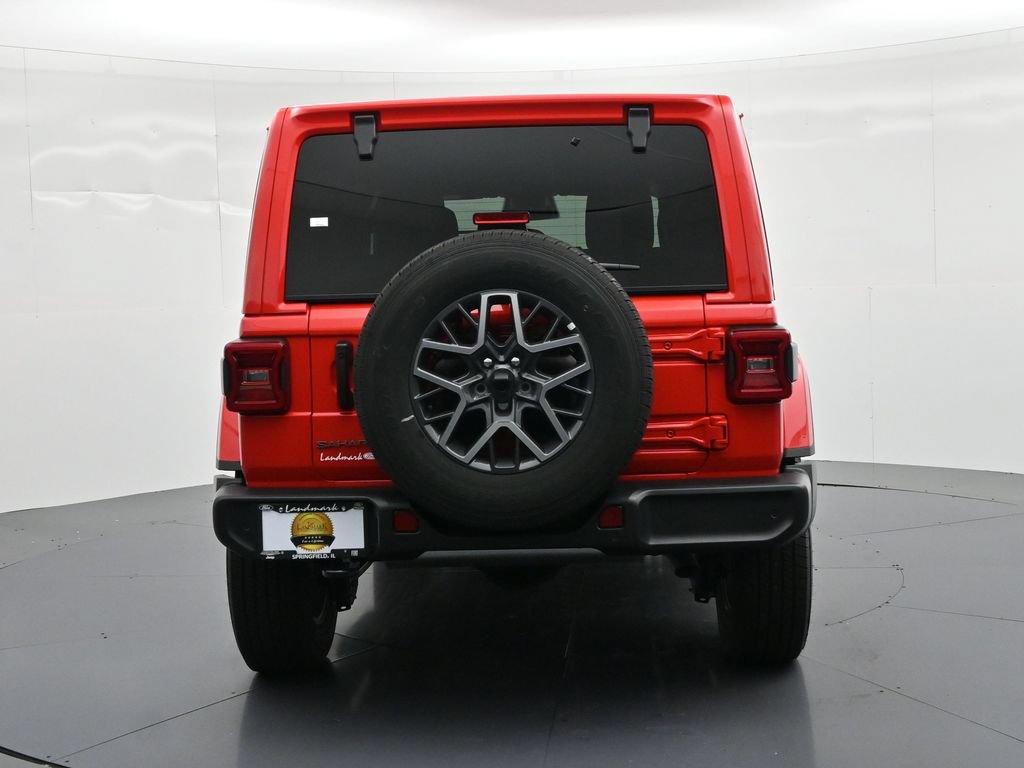 Used 2026 Jeep Wrangler Unlimited Sahara AWD/4WD image 7