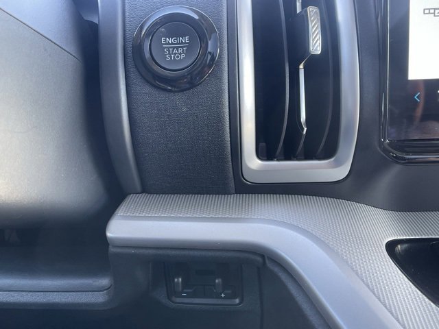 Certified 2025 Ford Expedition Active image 32