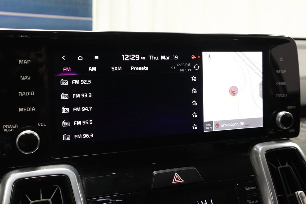 Used 2023 Kia Sorento SX image 9